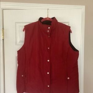 GUC…Jones of New York Size Large Reversible vest.